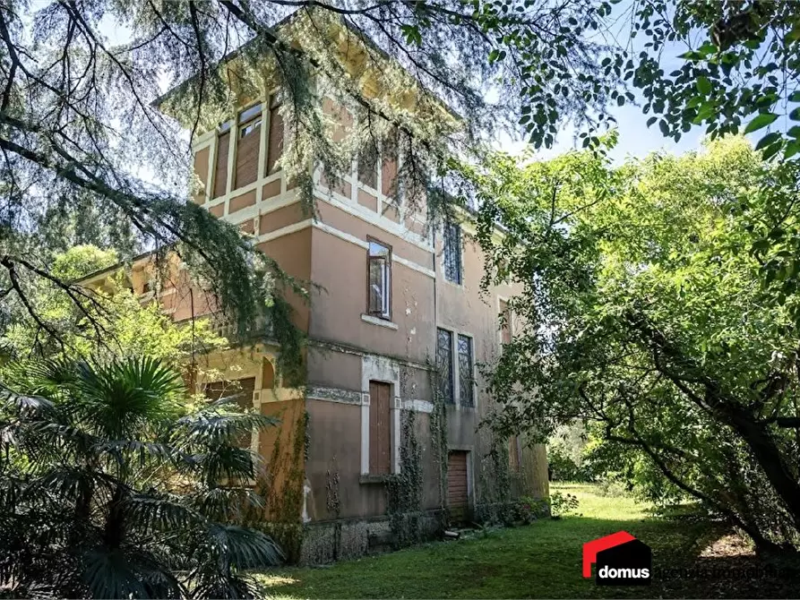 Immagine 7 di Villa in vendita  a Thiene