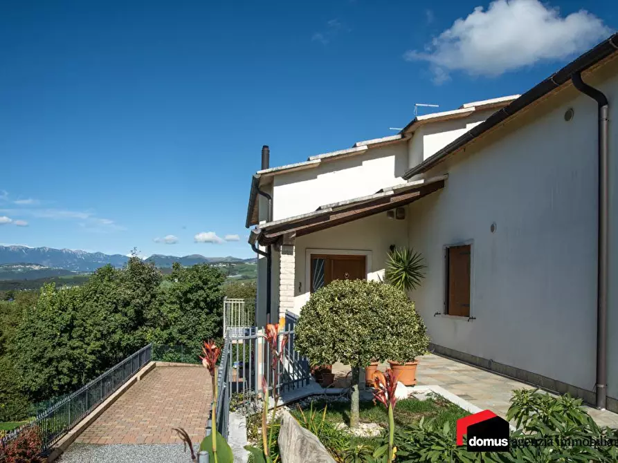 Immagine 1 di Villa in vendita  a Sarcedo