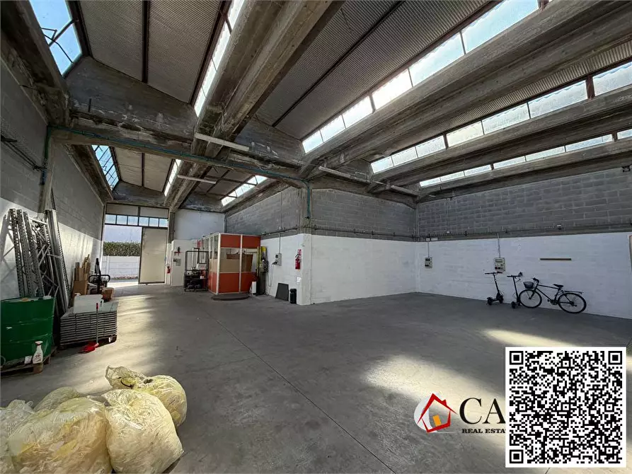 Immagine 2 di Capannone industriale in affitto  a Inzago