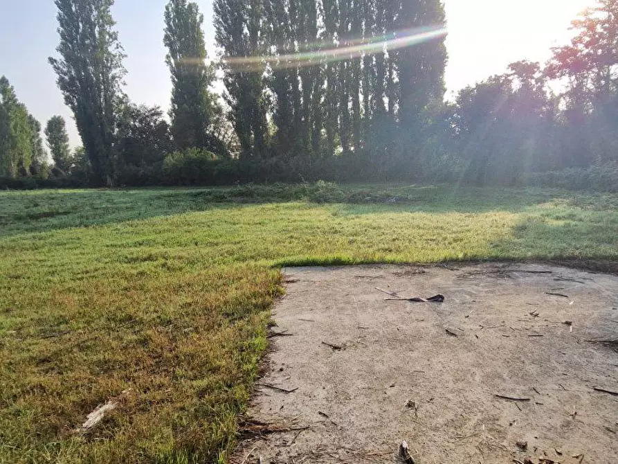 Immagine 2 di Terreno in vendita  a Cassano D'adda
