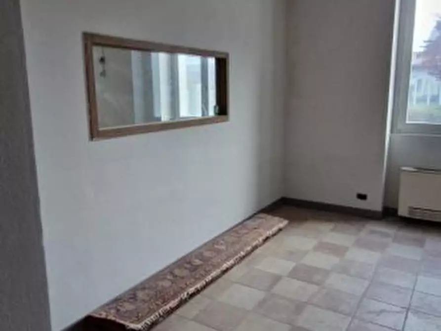 Immagine 8 di Ufficio in vendita  a Inzago