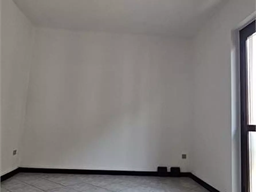 Immagine 7 di Ufficio in affitto  4 a Trezzo Sull'adda