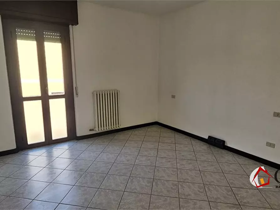 Immagine 9 di Ufficio in affitto  4 a Trezzo Sull'adda