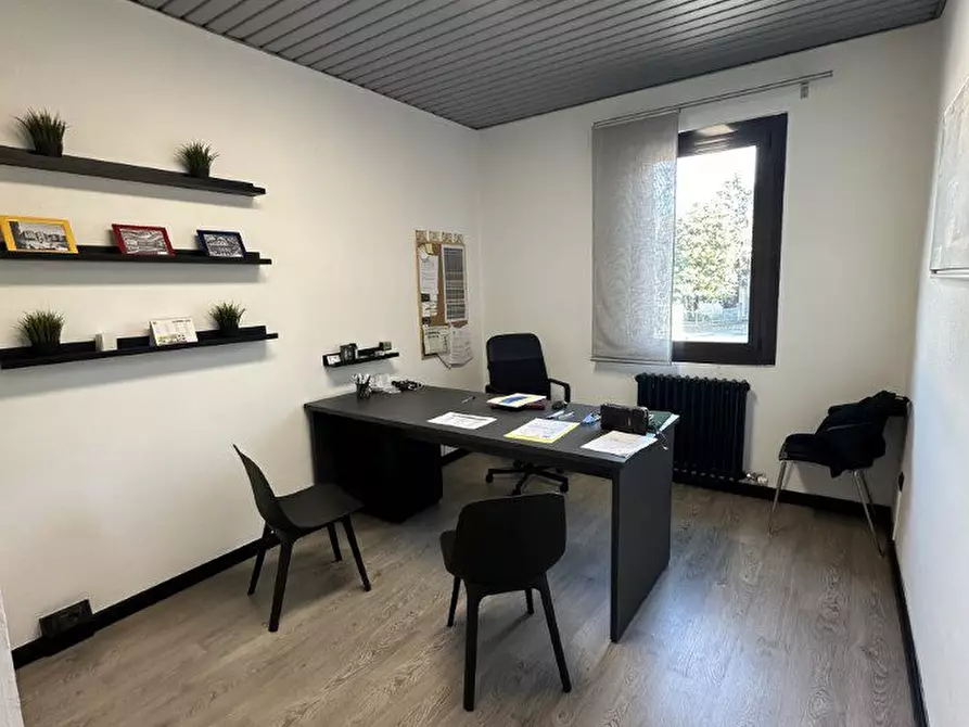 Immagine 7 di Ufficio in affitto  6 a Trezzo Sull'adda