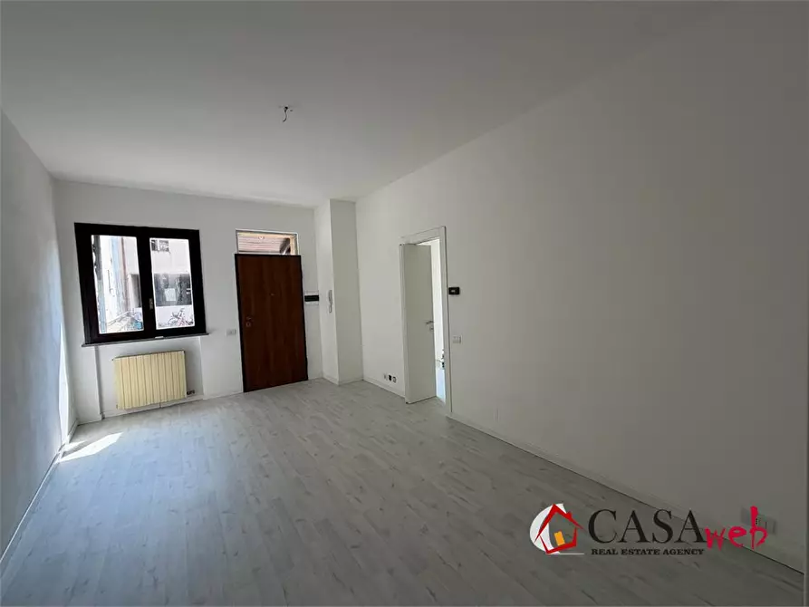 Immagine 3 di Appartamento in vendita  5 a Pessano Con Bornago