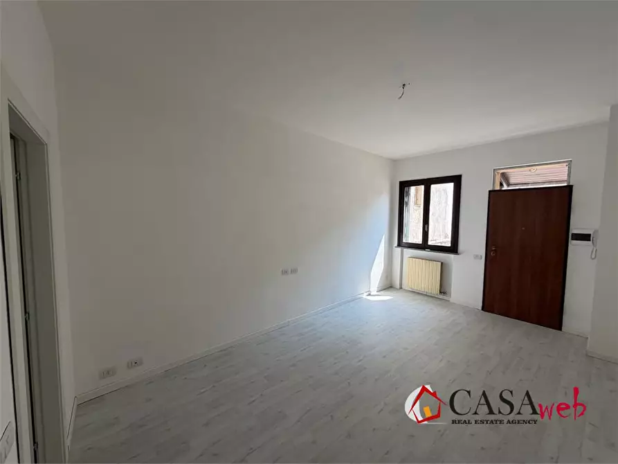 Immagine 4 di Appartamento in vendita  5 a Pessano Con Bornago