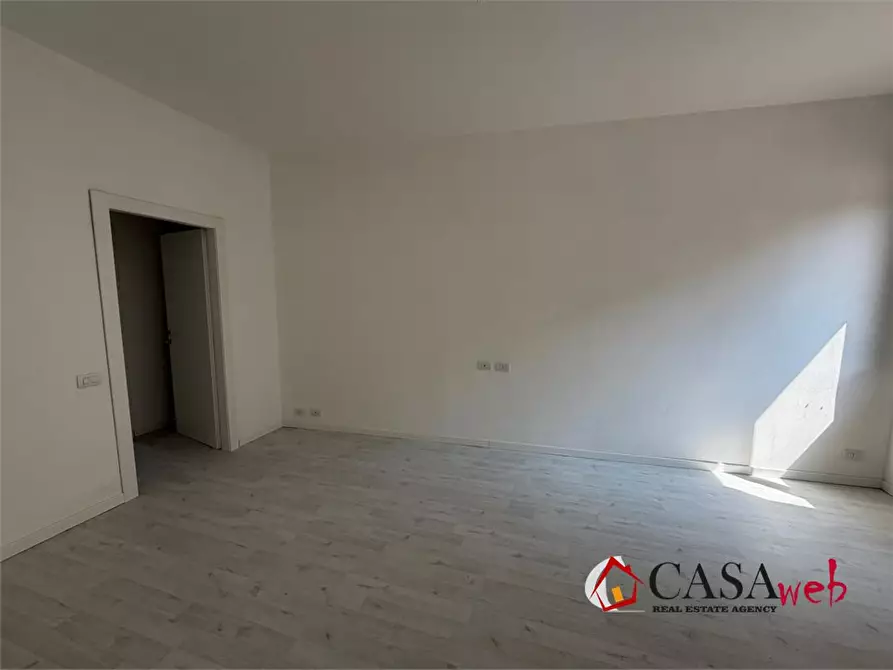 Immagine 7 di Appartamento in vendita  5 a Pessano Con Bornago