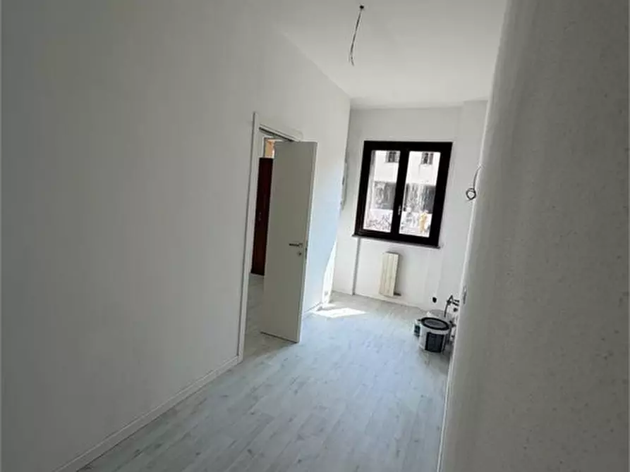Immagine 9 di Appartamento in vendita  5 a Pessano Con Bornago