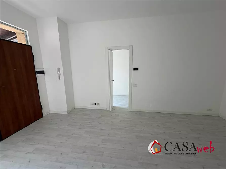 Immagine 6 di Appartamento in vendita  5 a Pessano Con Bornago