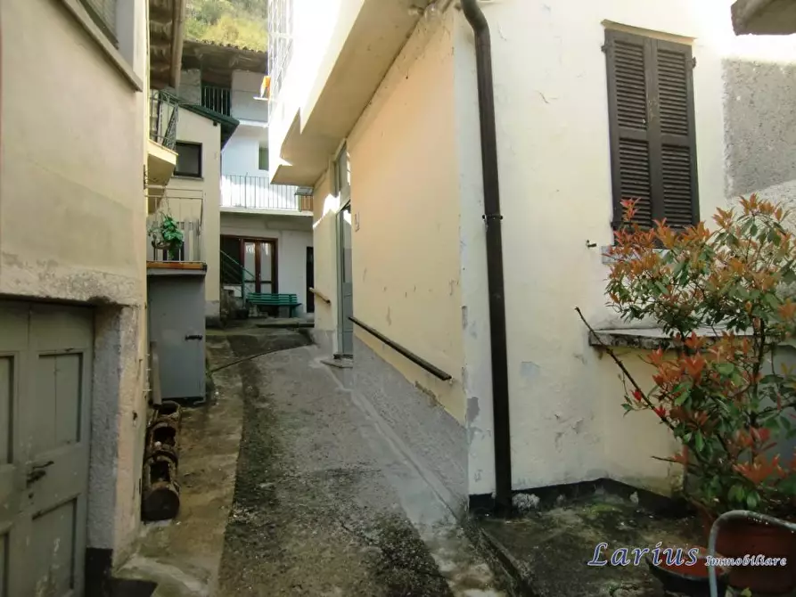 Immagine 6 di Casa indipendente in vendita  4 a Valbrona