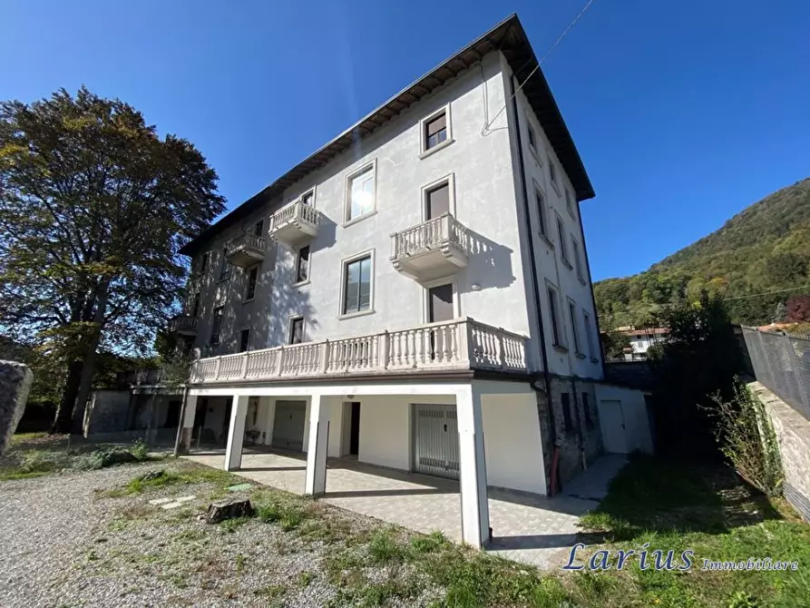 Immagine 3 di Appartamento in vendita  61 a Valbrona