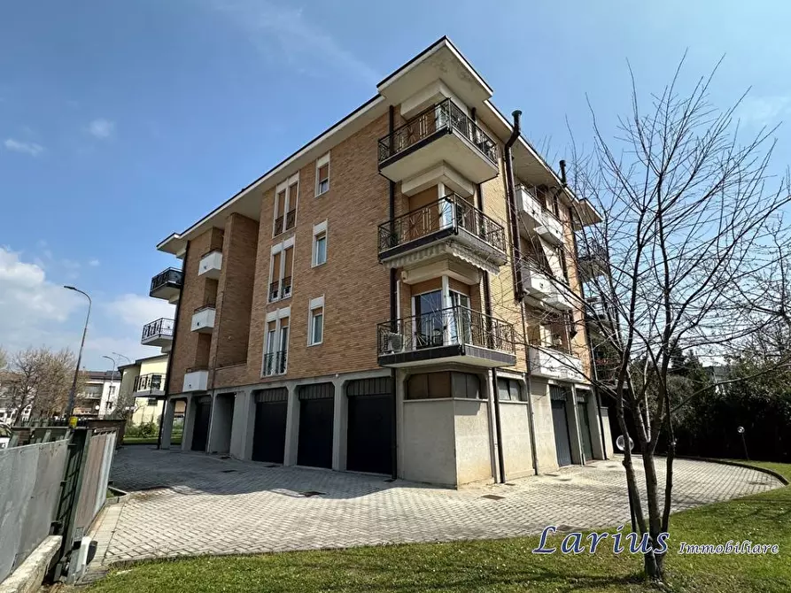 Immagine 4 di Appartamento in vendita  67 a Alzate Brianza