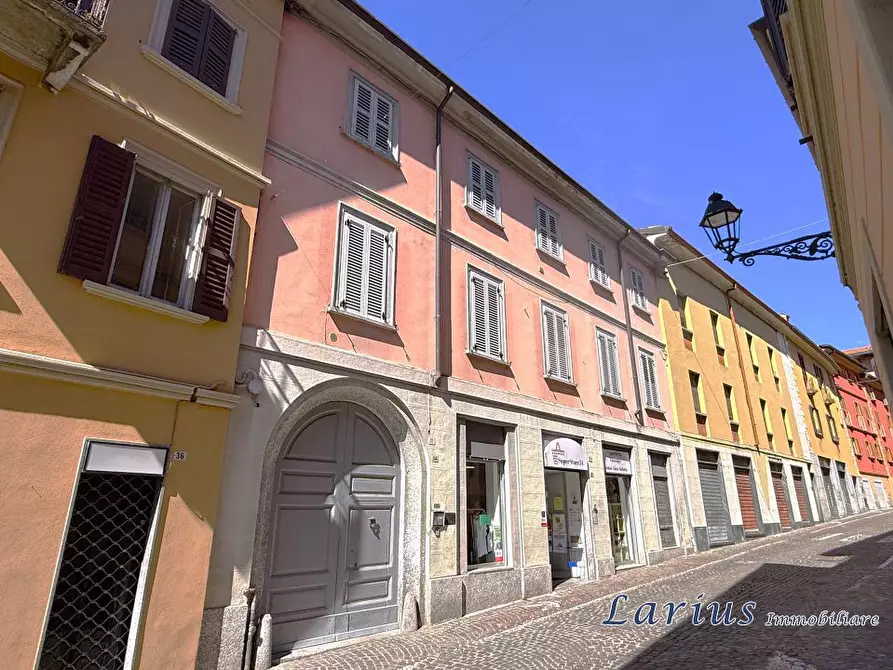 Immagine 2 di Appartamento in vendita  34 a Asso