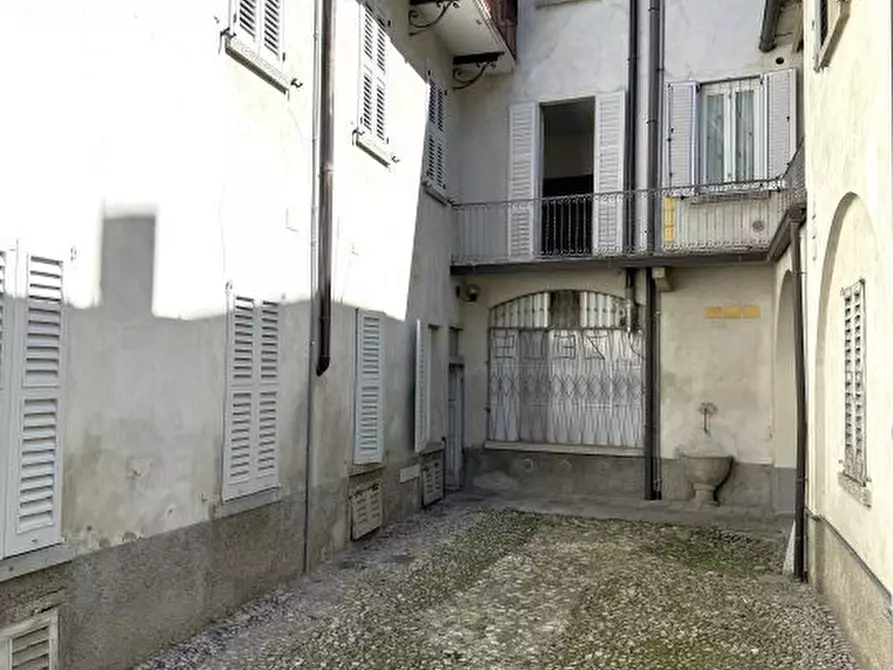 Immagine 5 di Appartamento in vendita  34 a Asso