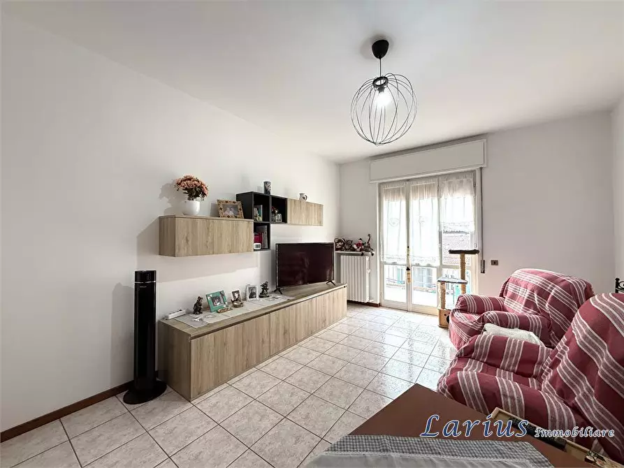 Immagine 1 di Appartamento in vendita  11 a Asso