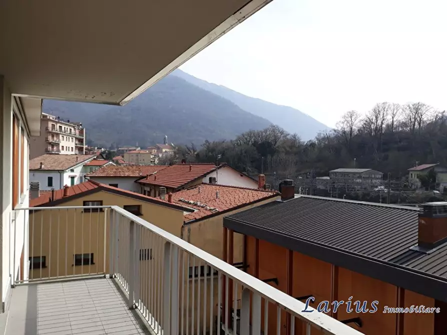 Immagine 10 di Appartamento in vendita  37/D a Canzo