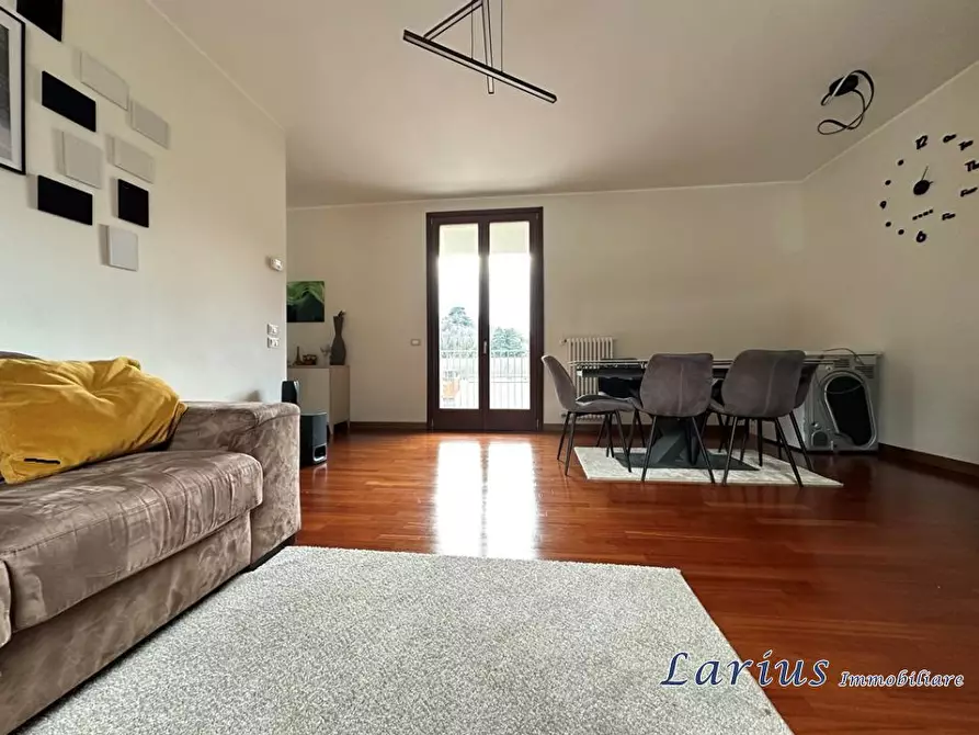 Immagine 4 di Appartamento in vendita  37/D a Canzo