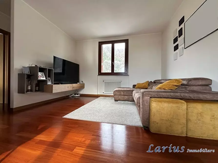 Immagine 2 di Appartamento in vendita  37/D a Canzo