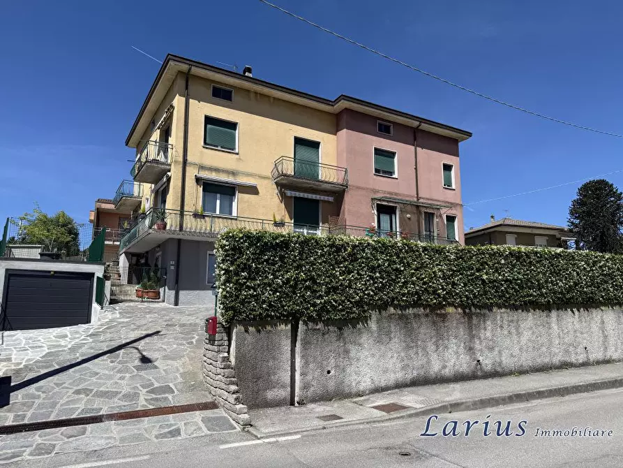 Immagine 1 di Appartamento in vendita  11 a Monguzzo