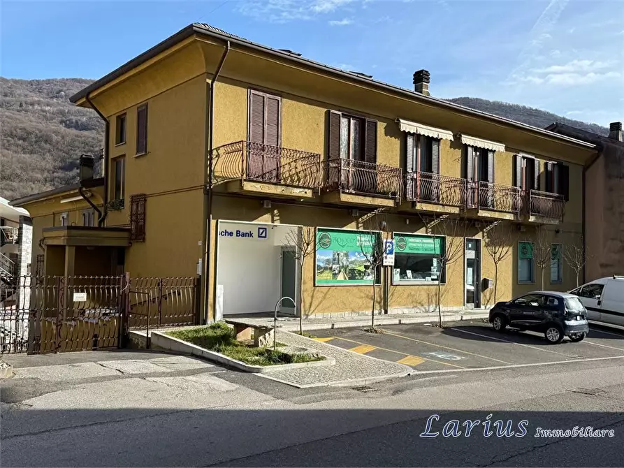 Immagine 2 di Appartamento in vendita  9 a Valbrona