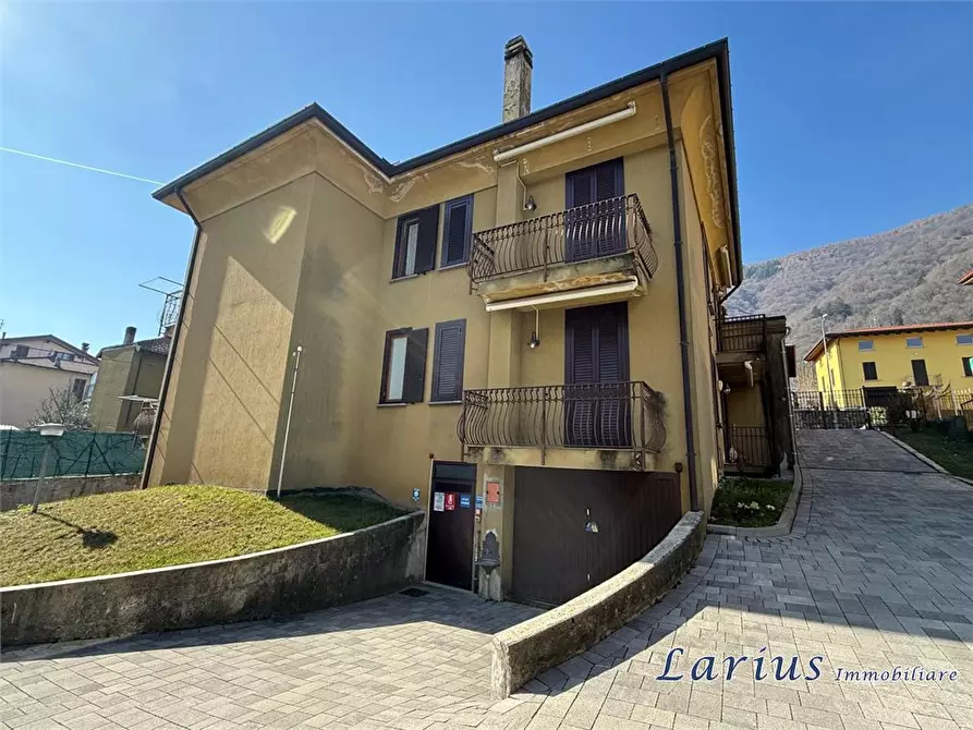 Immagine 10 di Appartamento in vendita  9 a Valbrona