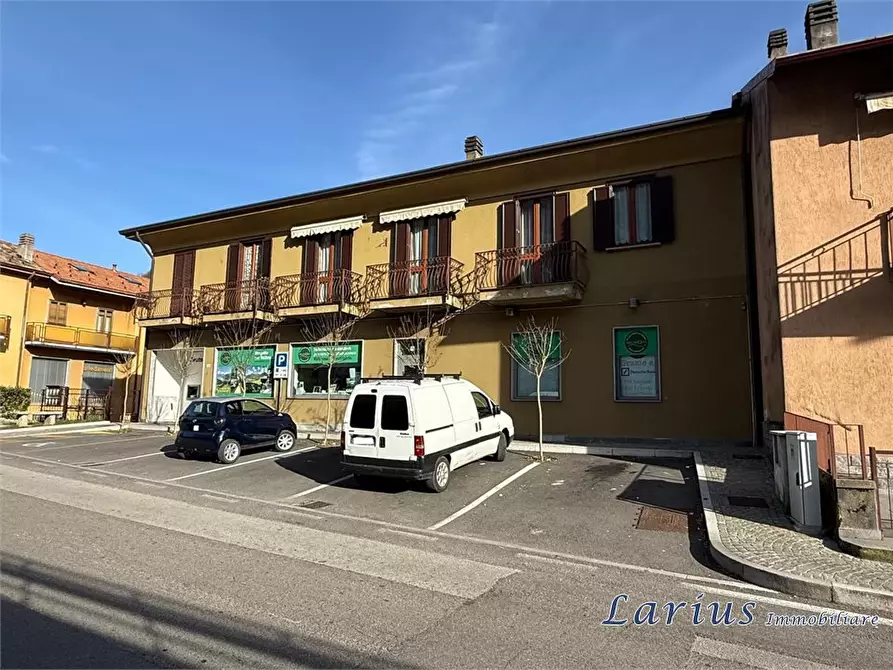 Immagine 5 di Appartamento in vendita  9 a Valbrona