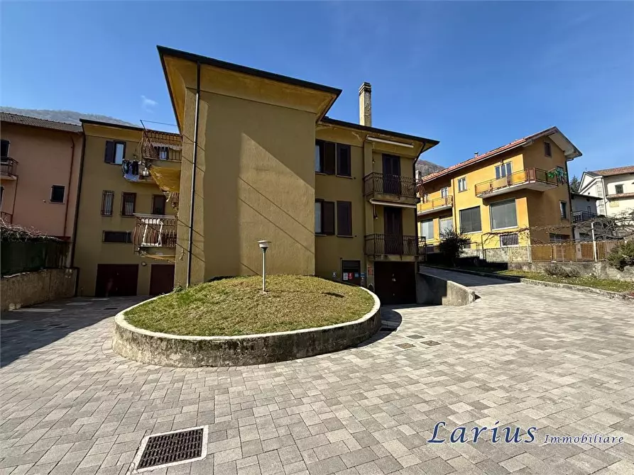 Immagine 9 di Appartamento in vendita  9 a Valbrona