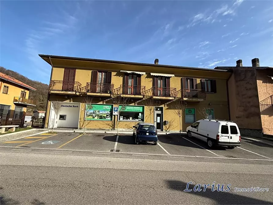 Immagine 3 di Appartamento in vendita  9 a Valbrona