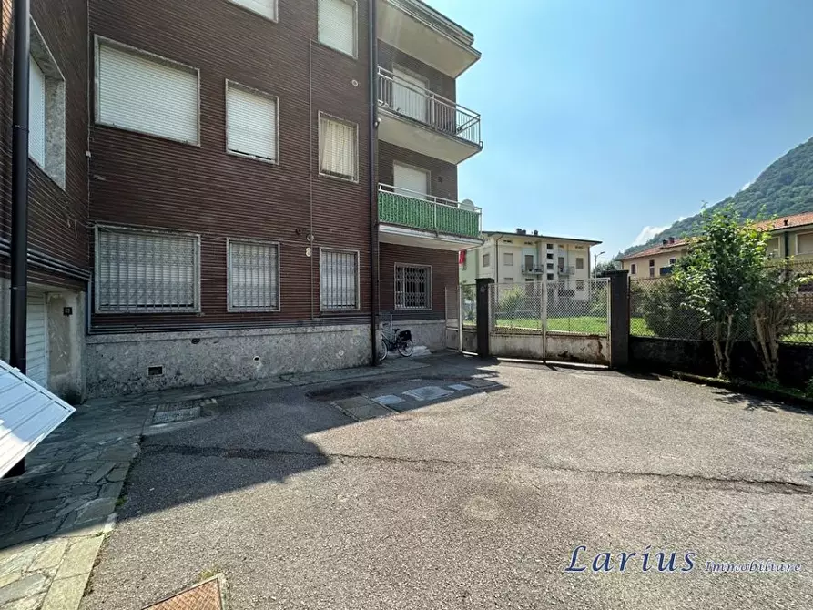 Immagine 8 di Appartamento in vendita  9 a Valbrona