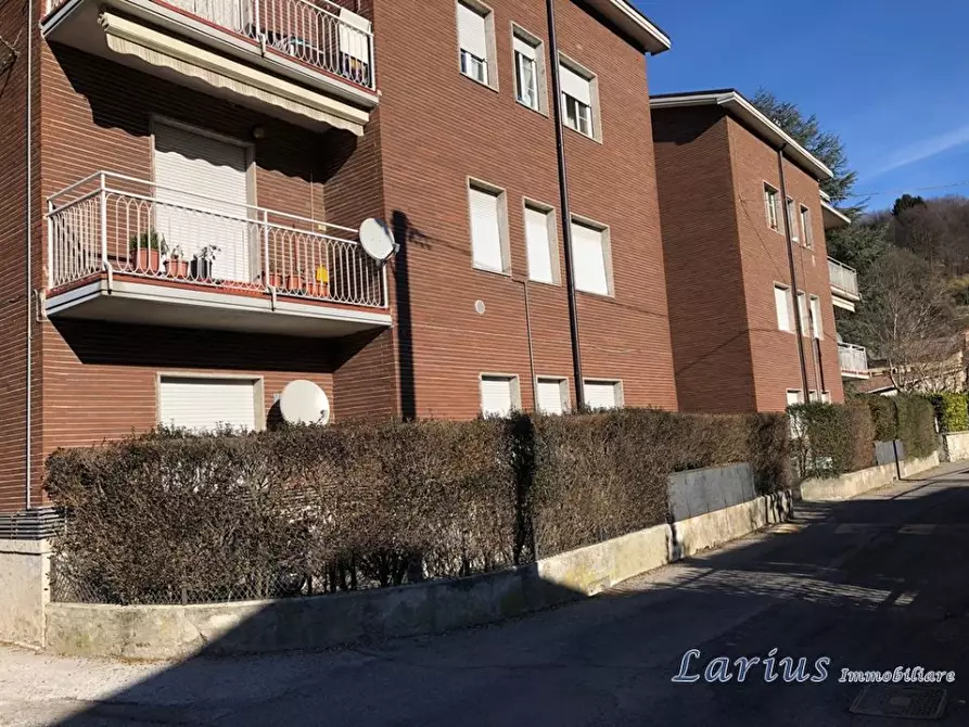 Immagine 5 di Appartamento in vendita  9 a Valbrona