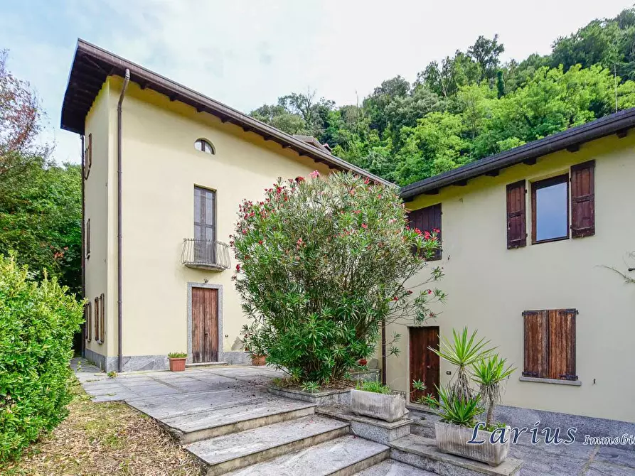 Immagine 4 di Appartamento in vendita  7 a Castello Di Brianza