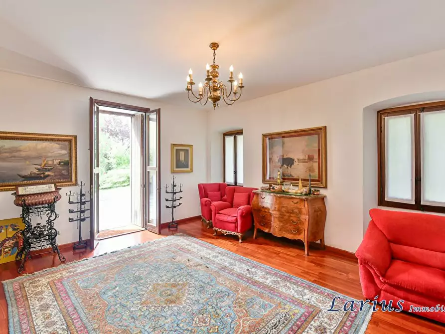 Immagine 10 di Appartamento in vendita  a Castello Di Brianza