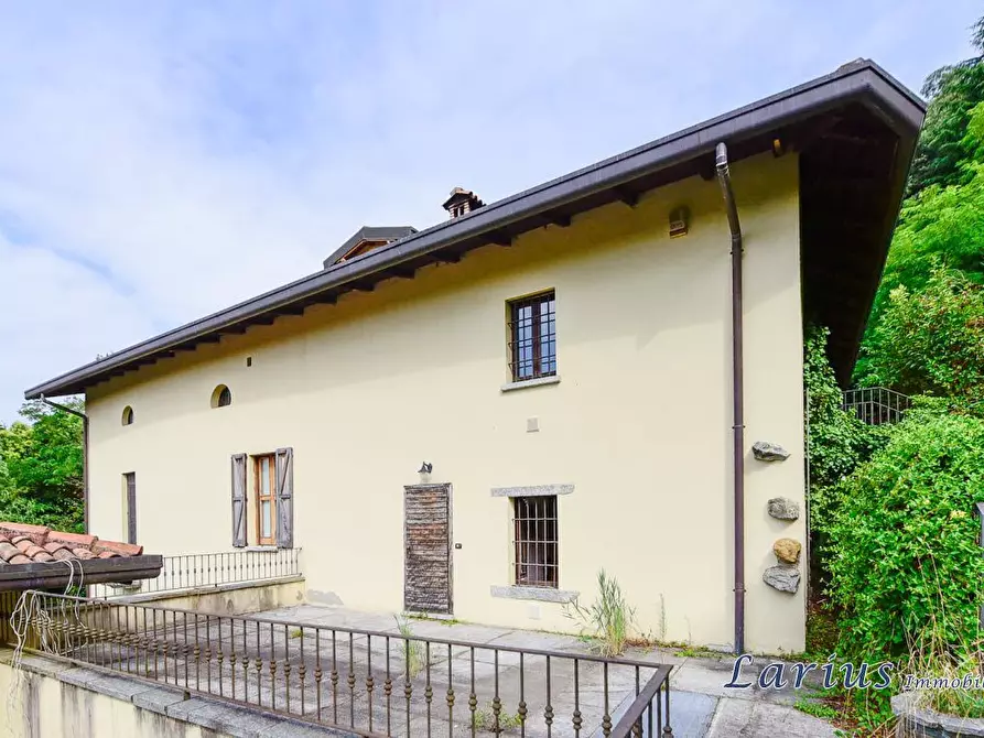 Immagine 4 di Appartamento in vendita  7 a Castello Di Brianza