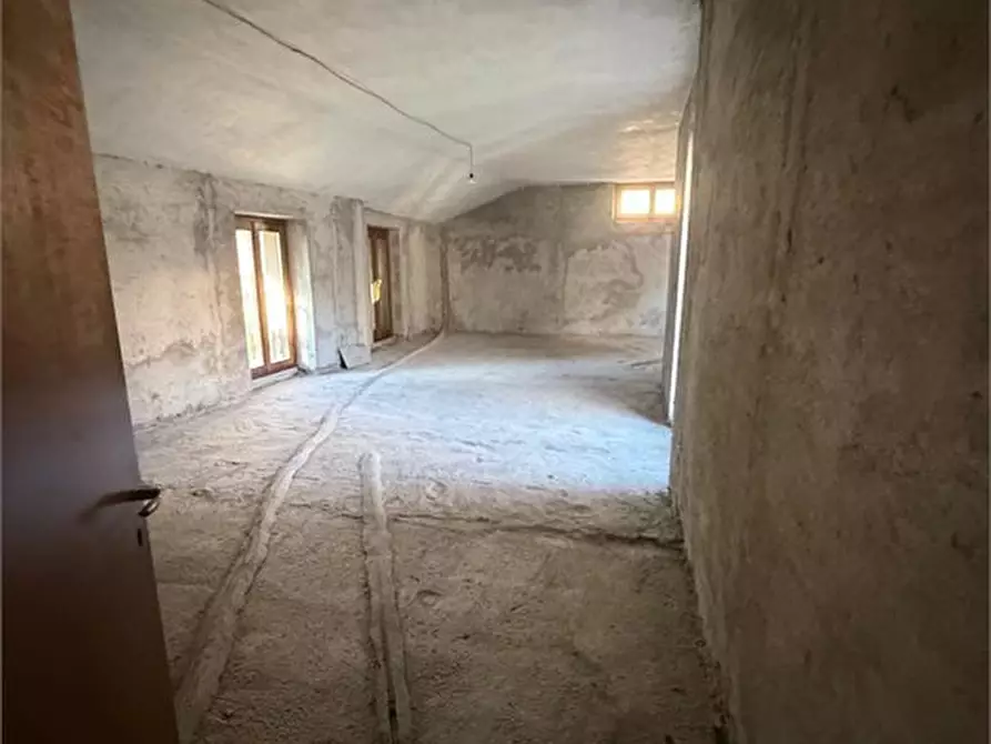 Immagine 5 di Appartamento in vendita  a Eupilio