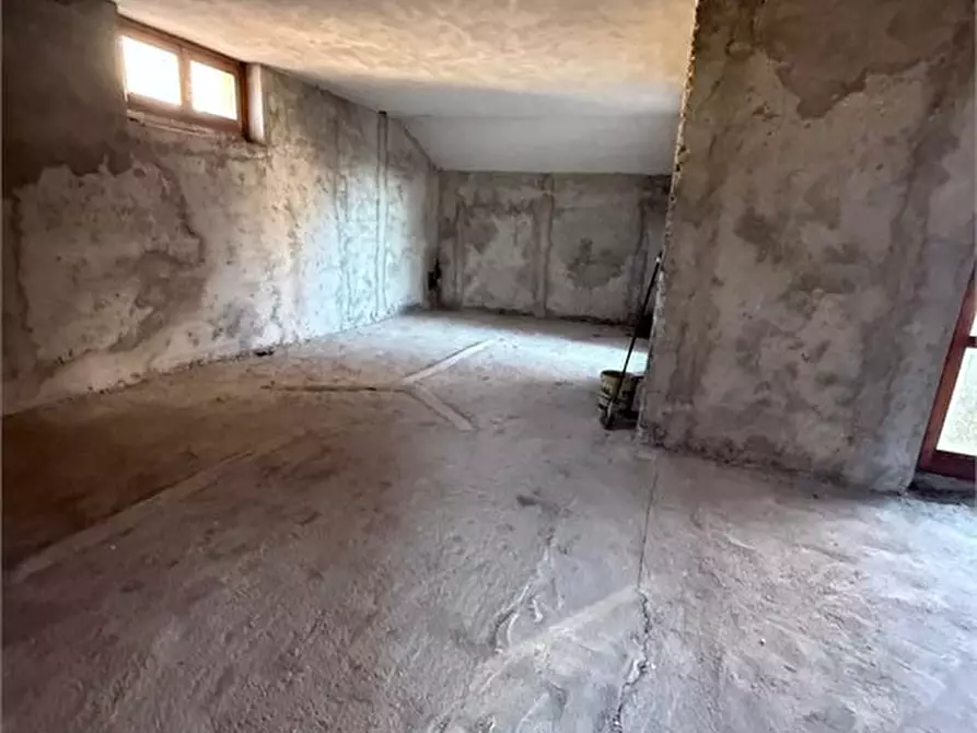 Immagine 10 di Appartamento in vendita  a Eupilio