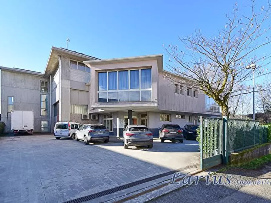 Immagine 1 di Capannone industriale in vendita  a Mariano Comense