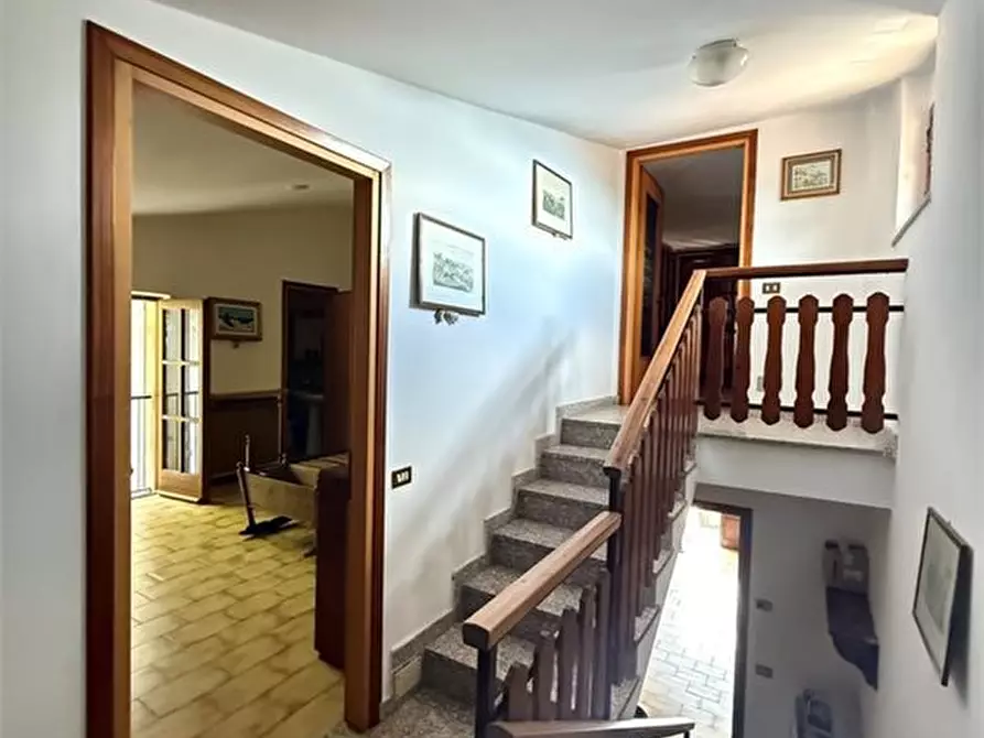 Immagine 7 di Casa indipendente in vendita  9 a Sormano