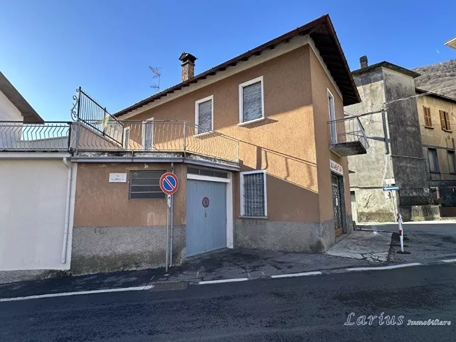 Immagine 3 di Casa indipendente in vendita  a Valbrona