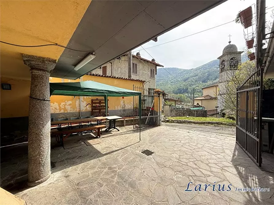 Immagine 4 di Casa indipendente in vendita  15 a Valbrona