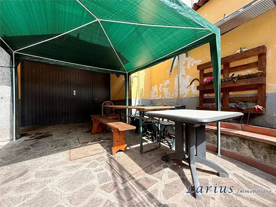 Immagine 6 di Casa indipendente in vendita  15 a Valbrona