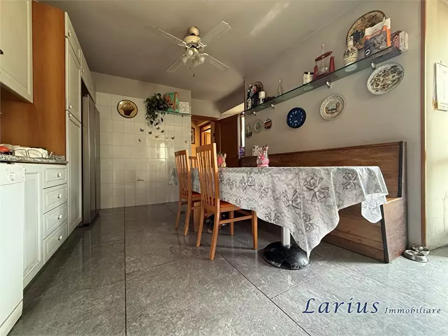 Immagine 9 di Casa indipendente in vendita  15 a Valbrona