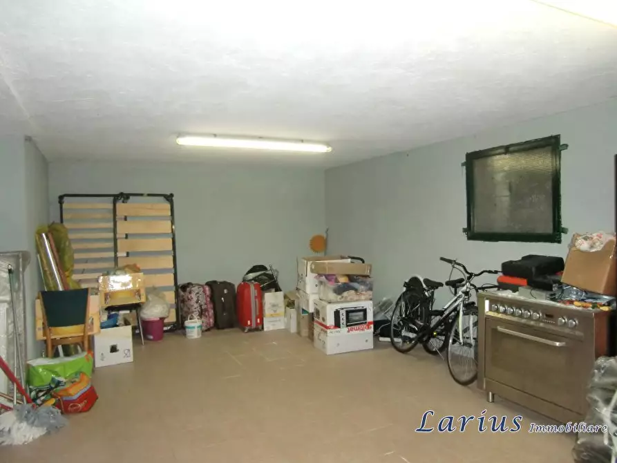 Immagine 7 di Negozio in vendita  16 a Asso