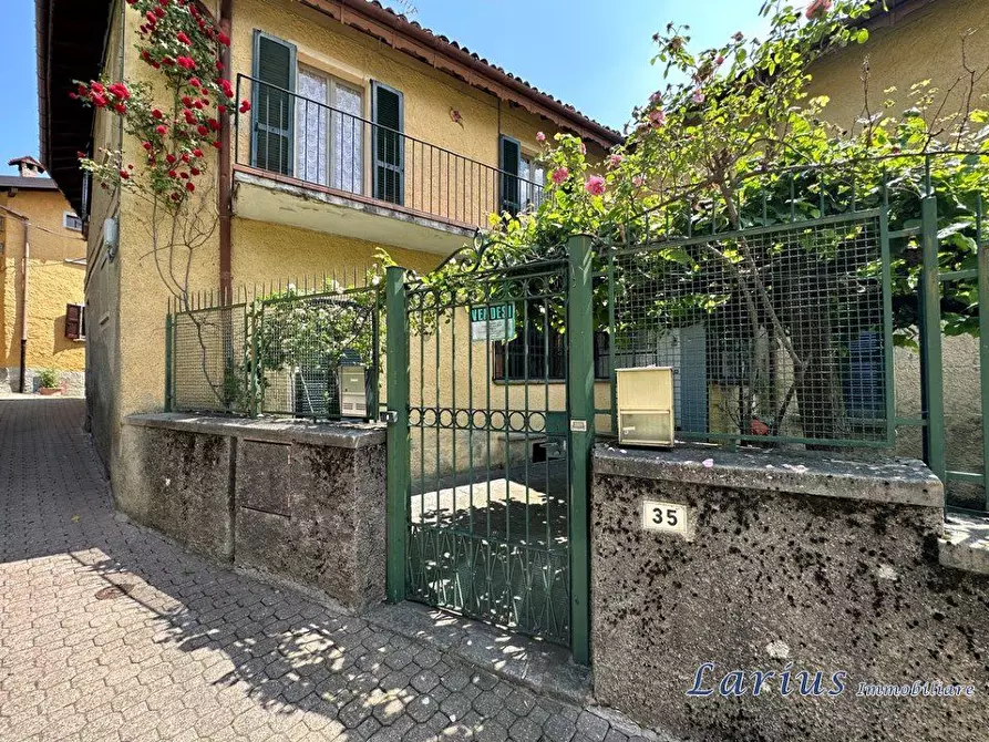 Immagine 2 di Casa semindipendente in vendita  35 a Magreglio