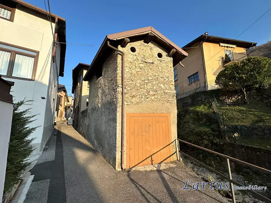 Immagine 3 di Rustico / casale in vendita  17 a Valbrona