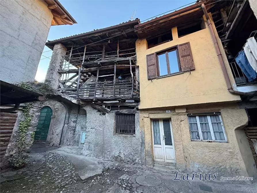Immagine 1 di Rustico / casale in vendita  8 a Valbrona