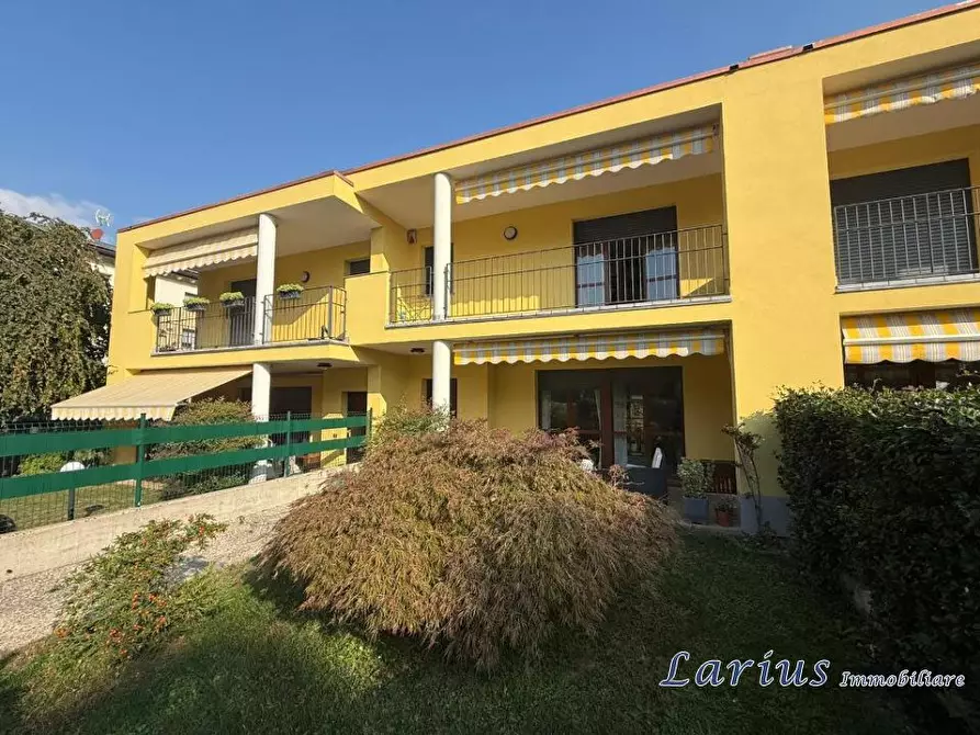 Immagine 10 di Villetta a schiera in vendita  17 a Erba