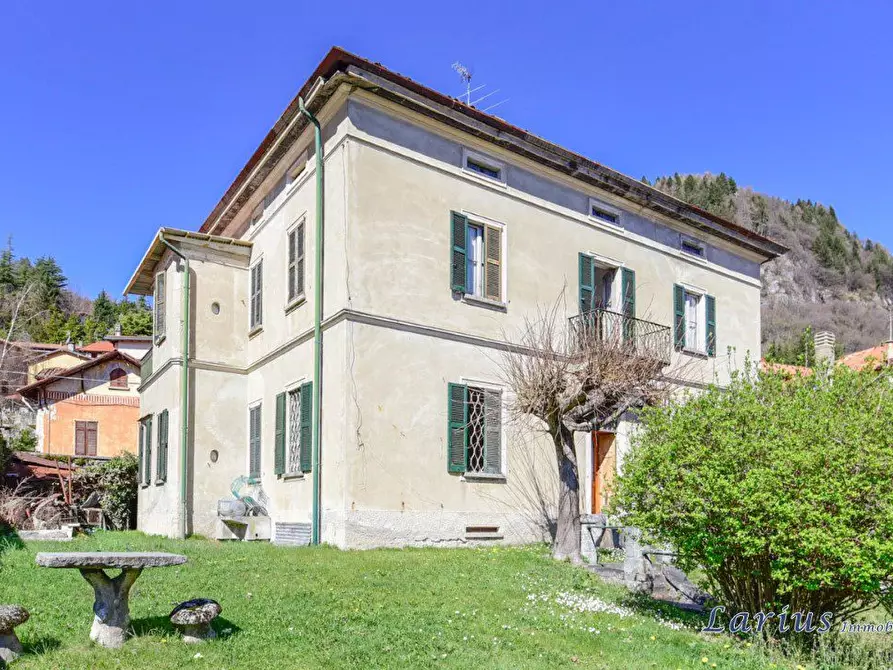 Immagine 1 di Villa in vendita  1 a Magreglio