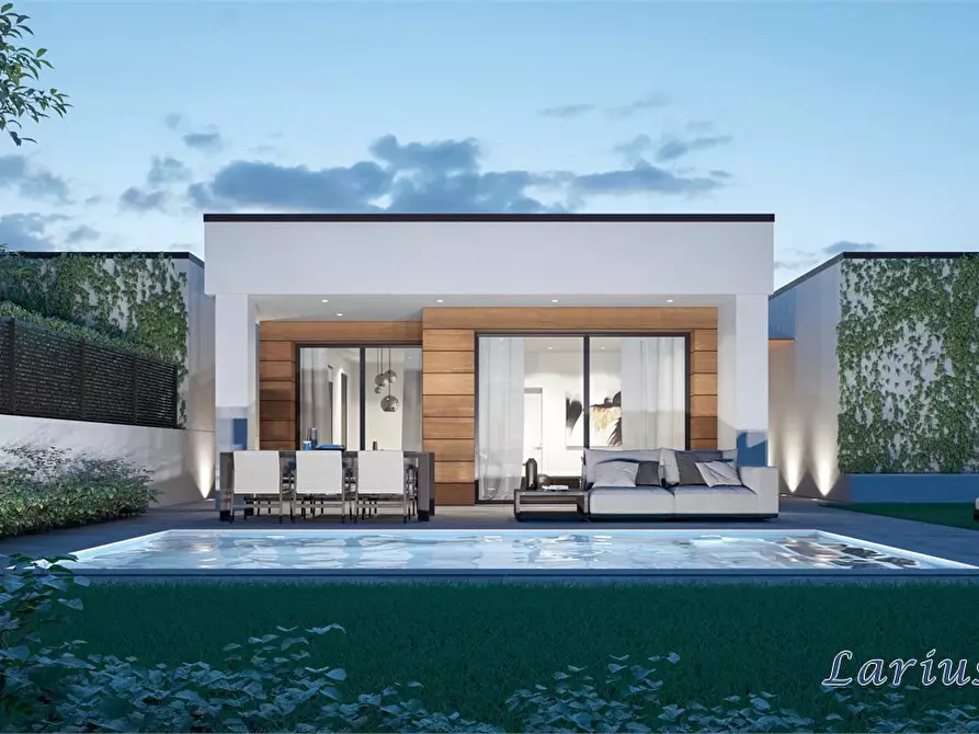 Immagine 10 di Villa in vendita  a Erba