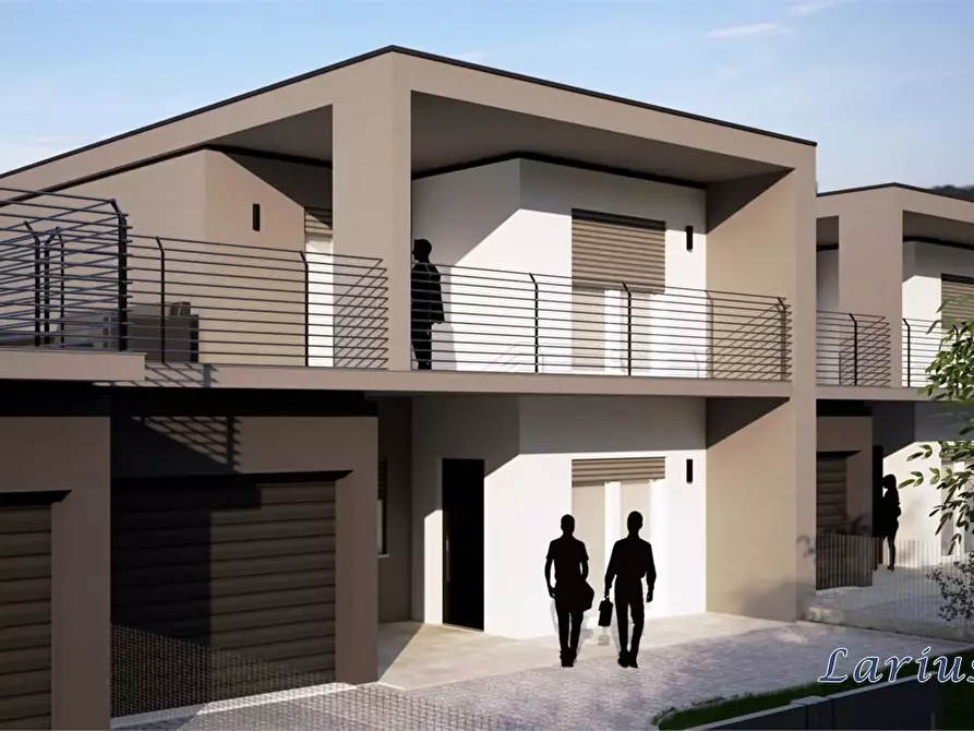 Immagine 10 di Villa in vendita  a Erba