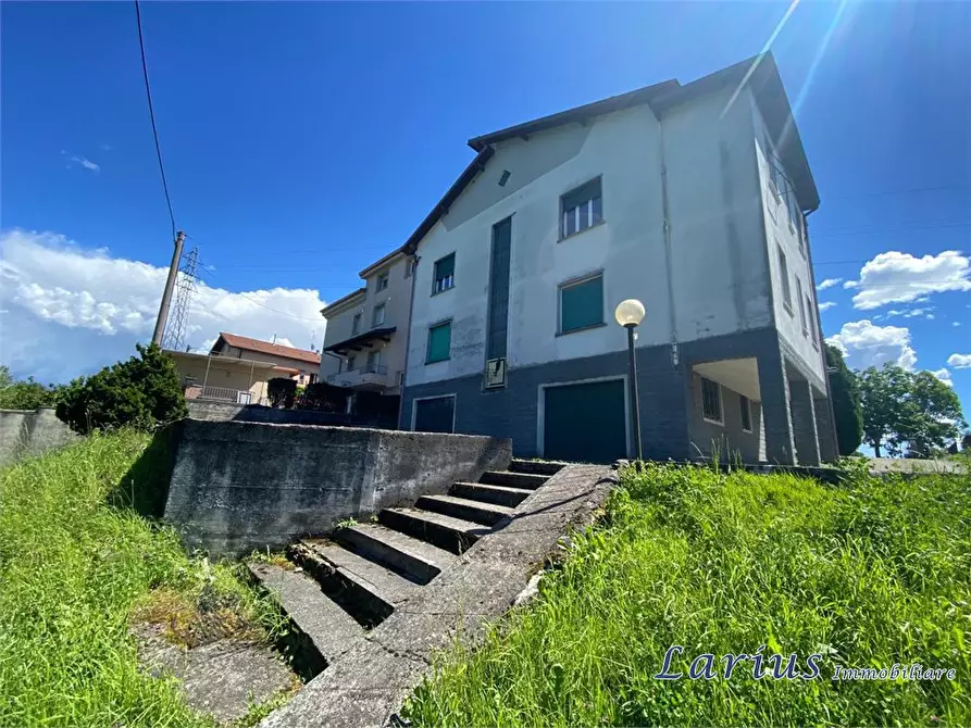 Immagine 3 di Villa in vendita  56 a Cassago Brianza